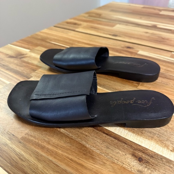 Free People Verona Slide Sandals Black Suede Leather Topstitch Detail Size 38.5 - Picture 7 of 12